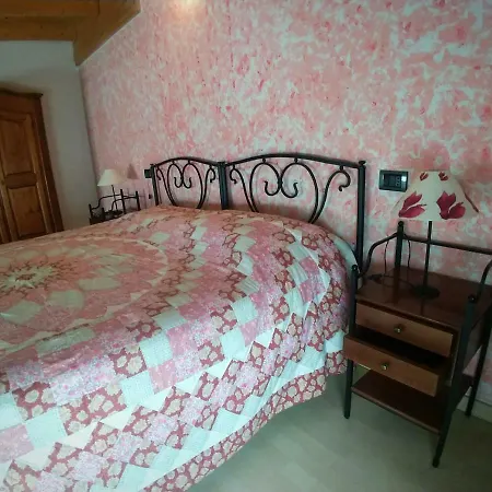 Agriturismo Il Tondino Kır Evi *